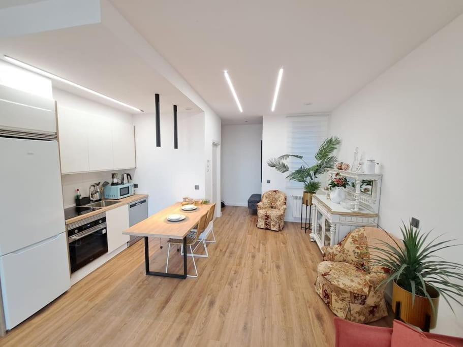 Centro, Duplex De Diseno. * Vigo